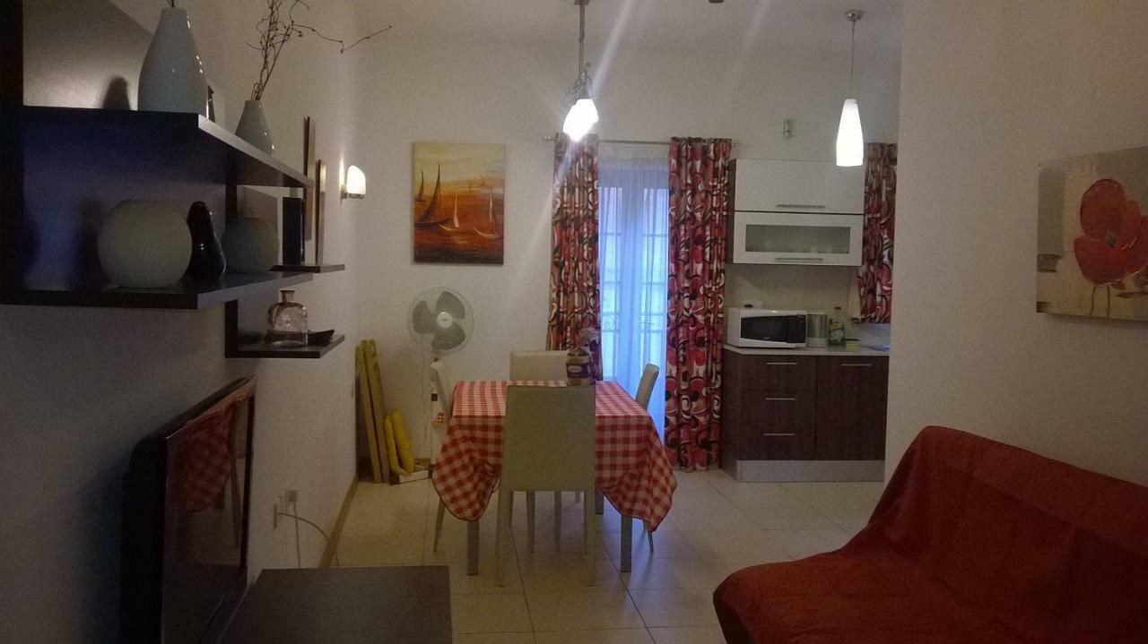 Daire Sliema Central Apartment Sliema